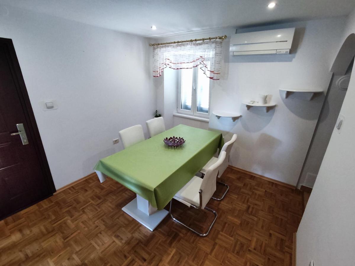 Silvo Apartments Копер Экстерьер фото